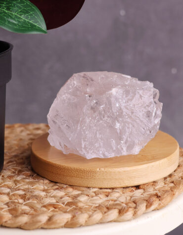 clear quartz raw point hq