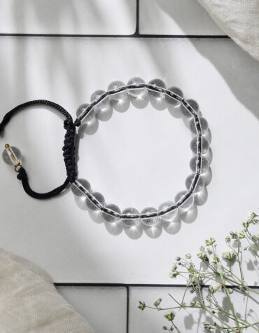 clear quartz single thread bracelet