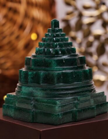 green jade shree yantra 2100 2150 gms
