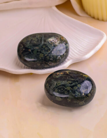 khambaba jasper palm stone
