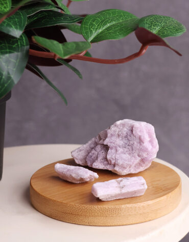 kunzite raw lq