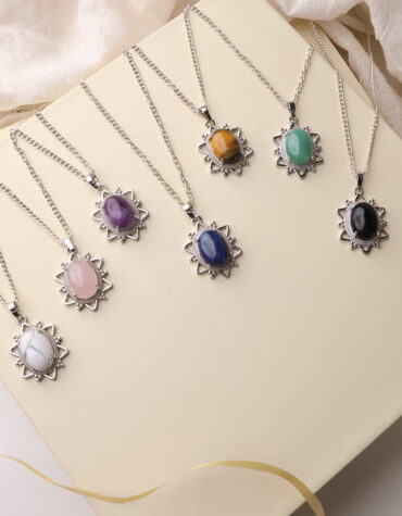 oval star design pendant