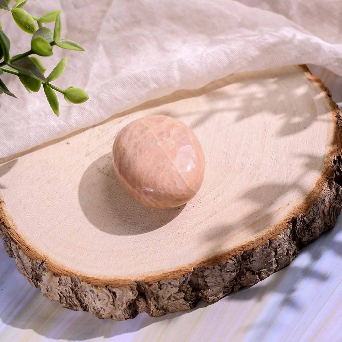 Peach Moonstone Palm Stone peach moonstone palm stone 50 100 gms