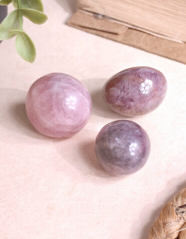 pink amethyst tumble
