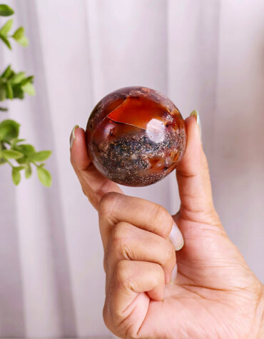red carnelian ball 150 200gm (pre)