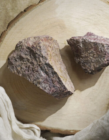 red jasper with hematite raw