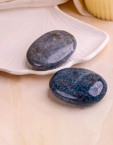 ruby kyanite palm stone