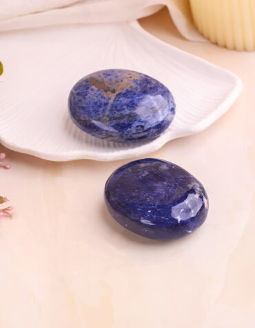 sodalite palm stone