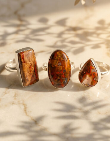 seam agate cabochon ring