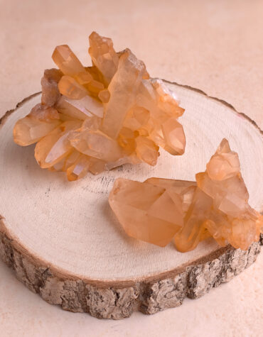 tangerine quartz cluster hq
