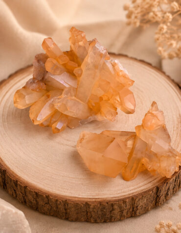 tangerine quartz cluster hq