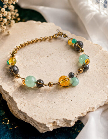 wealth wire bracelet