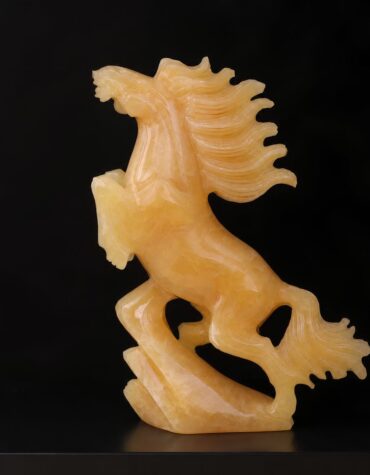 yellow calcite big horse