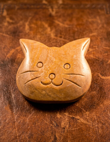yellow jade cat face