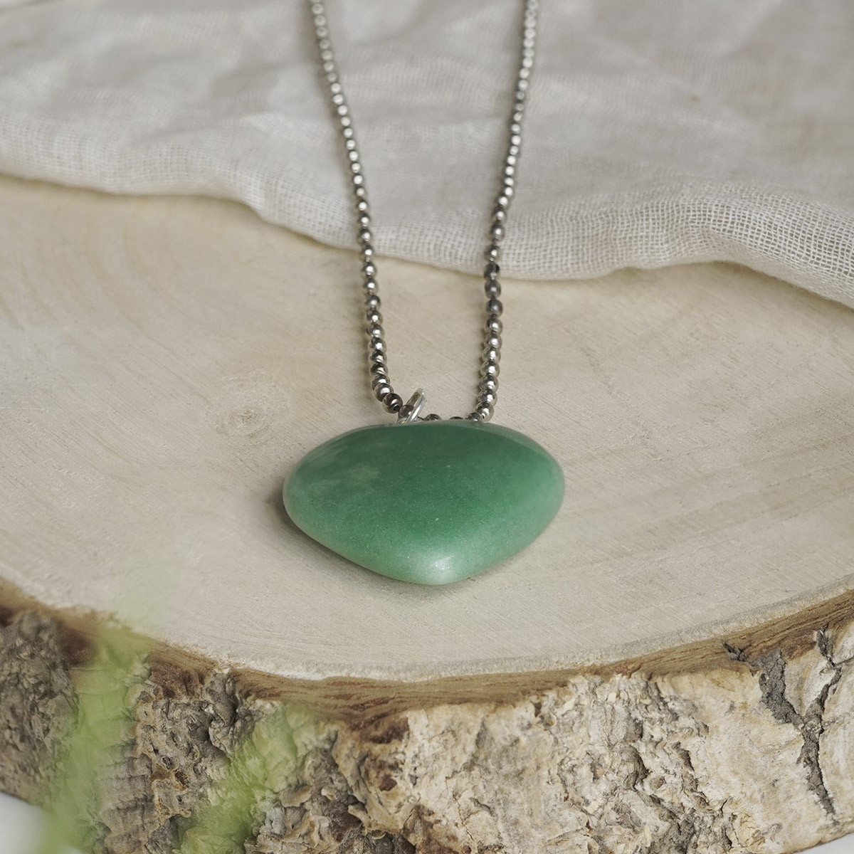 shubhanjalistore-green-aventurine-big-heart-pendant-img-4 green aventurine big heart pendant