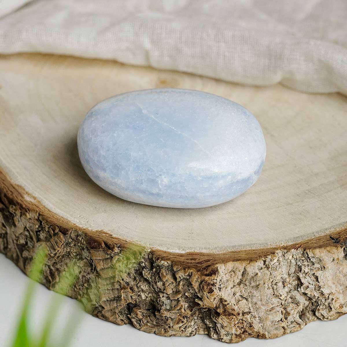 shubhanjalistore-blue-calcite-palm-stone-img-1 blue calcite palm stone