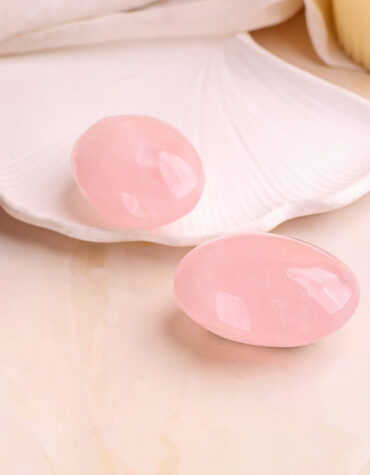 star rose quartz palm stone