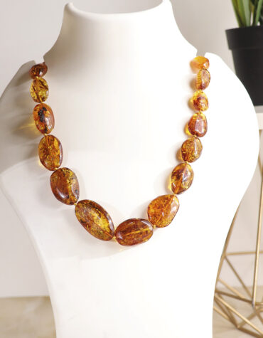 amber tumble necklace
