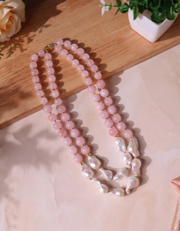 rose quartz with pearl necklace
