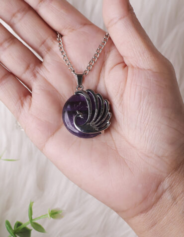peacock round design pendant