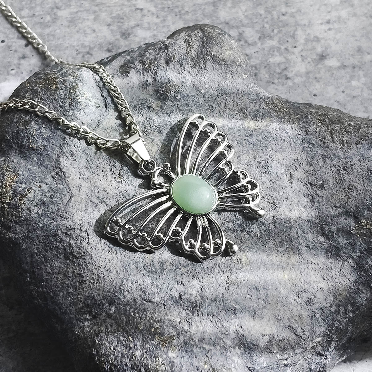 Green Aventurine Butterfly Oval Design Pendant-Shubhanjali Store (2) butterfly oval design pendant