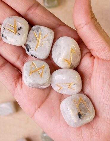 rainbow moonstone rune set