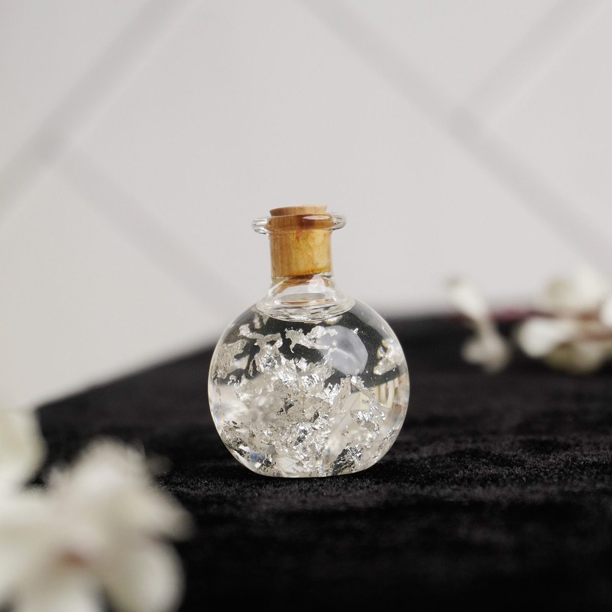 Silver Flake Bottle - Shubhanjali Store (6) silver flake bottle