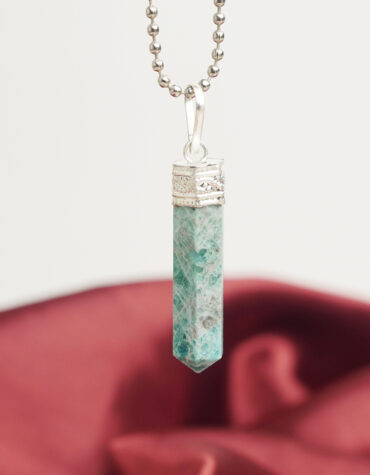 blue apatite pencil pendant