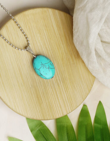 firoza oval shape pendant
