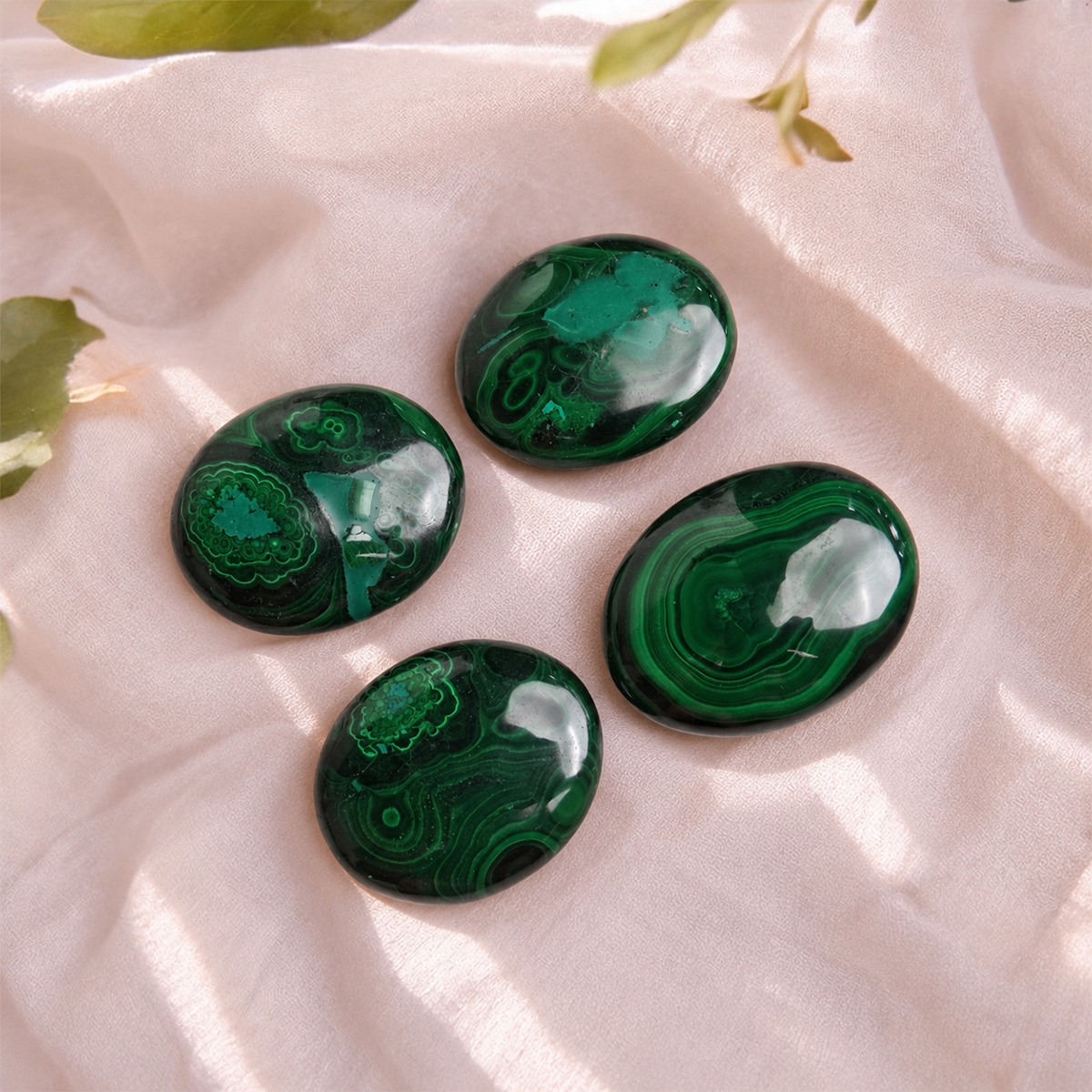 Malachite Palm Stone HQ-Shubhanjali Store (1) malachite palm stone hq