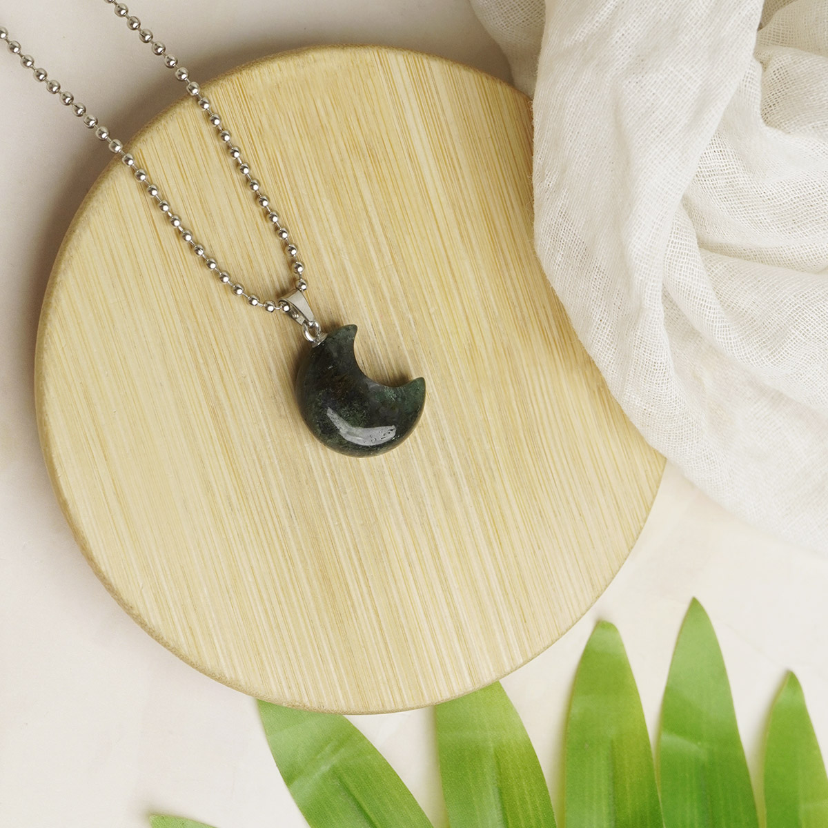 Moss Agate Moon Pendent-Shubhanjali Store (1) 9in 10229
