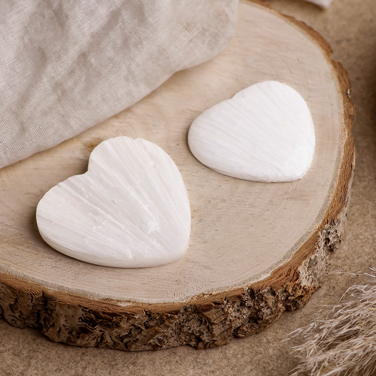 Scolecite Cabochon Heart-Shubhanjali Store (1) scolecite cabochon heart