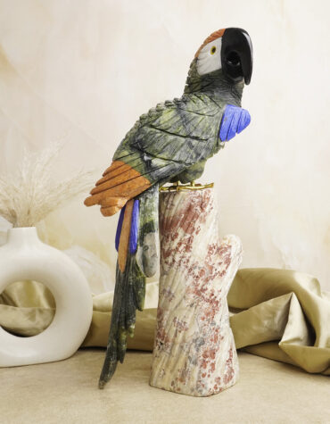 serpentine big parrot
